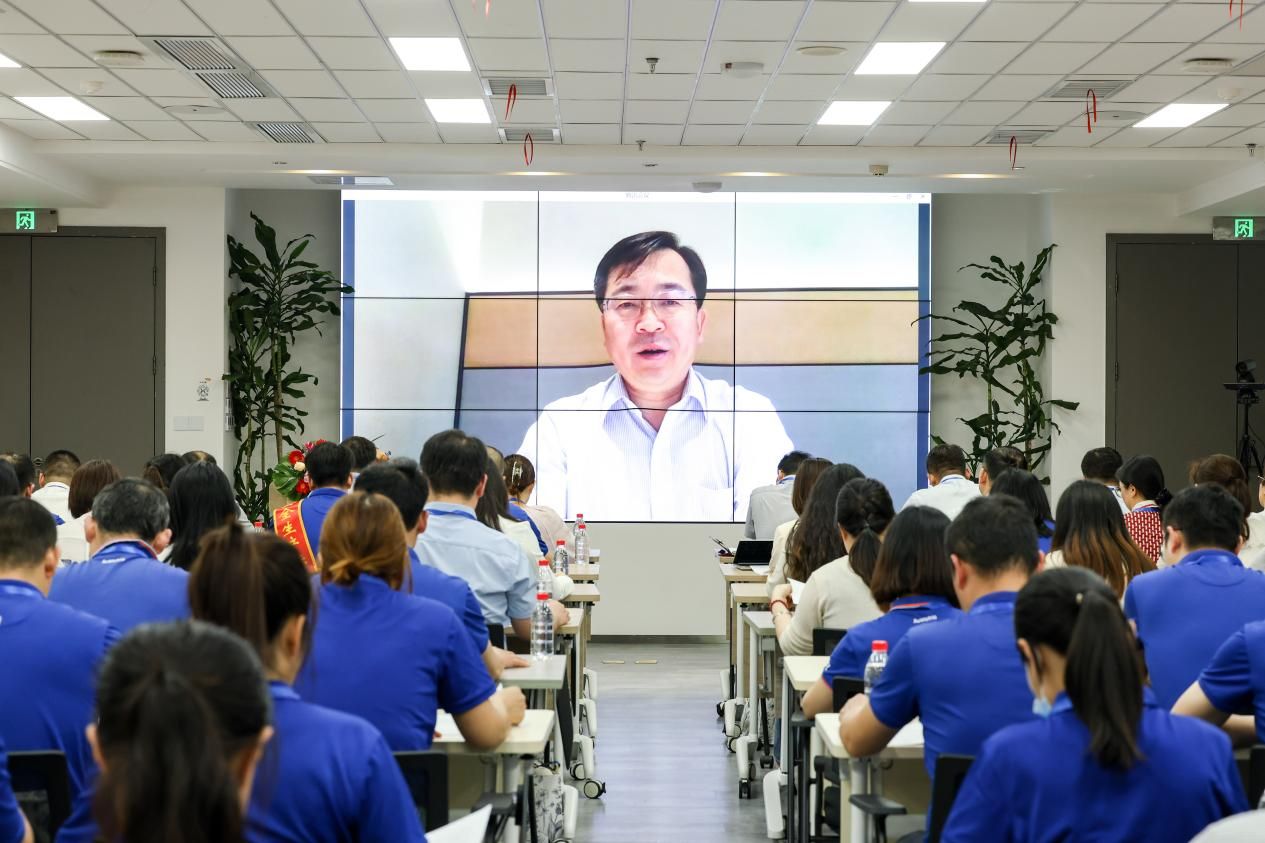 2-人生就是博尊龙凯时党委书记魏燕青全程线上参会，并作企业工作报告